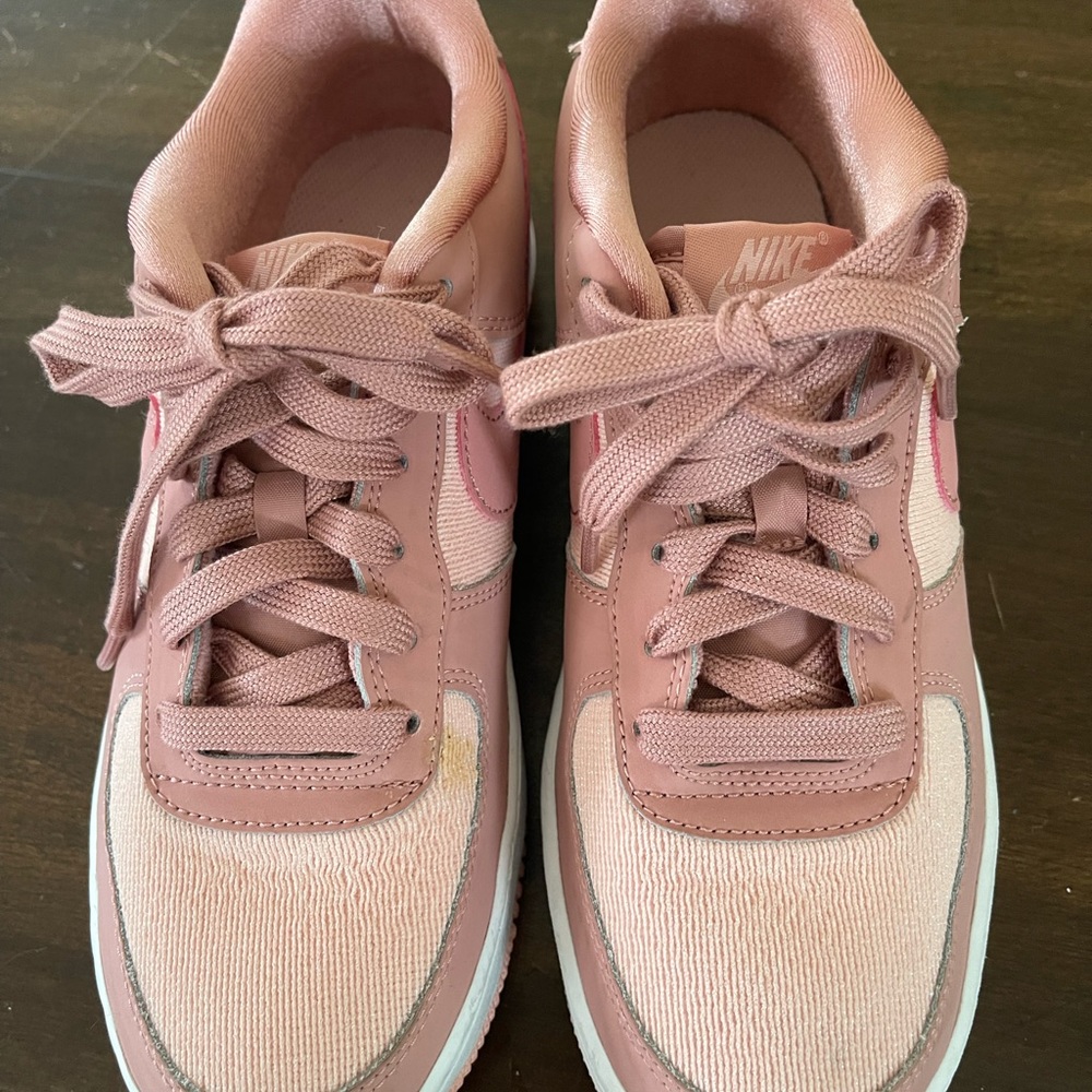 Nike Air Force 1 - rose youth